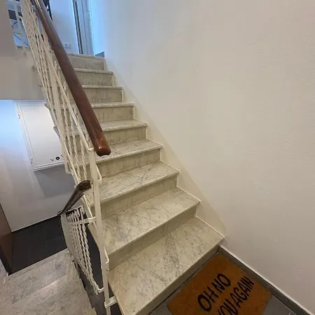 Appartement L&r - Casa Ditto - Finemente Ristrutturato Con Aria Condizionata, Balcone E Parcheggio A Poca Distanza San Remo