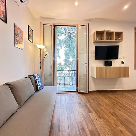 Appartement L&r - Casa Ditto - Finemente Ristrutturato Con Aria Condizionata, Balcone E Parcheggio A Poca Distanza