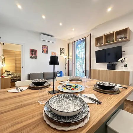 Appartement L&r - Casa Ditto - Finemente Ristrutturato Con Aria Condizionata, Balcone E Parcheggio A Poca Distanza San Remo