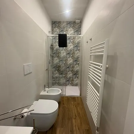 Apartament L&r - Casa Ditto - Finemente Ristrutturato Con Aria Condizionata, Balcone E Parcheggio A Poca Distanza San Remo