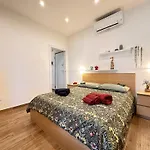 Apartment L&r - Casa Ditto - Finemente Ristrutturato Con Aria Condizionata, Balcone E Parcheggio A Poca Distanza Sanremo