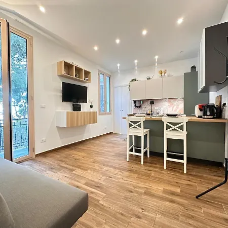 L&r - Casa Ditto - Finemente Ristrutturato Con Aria Condizionata, Balcone E Parcheggio A Poca Distanza Апартаменты *